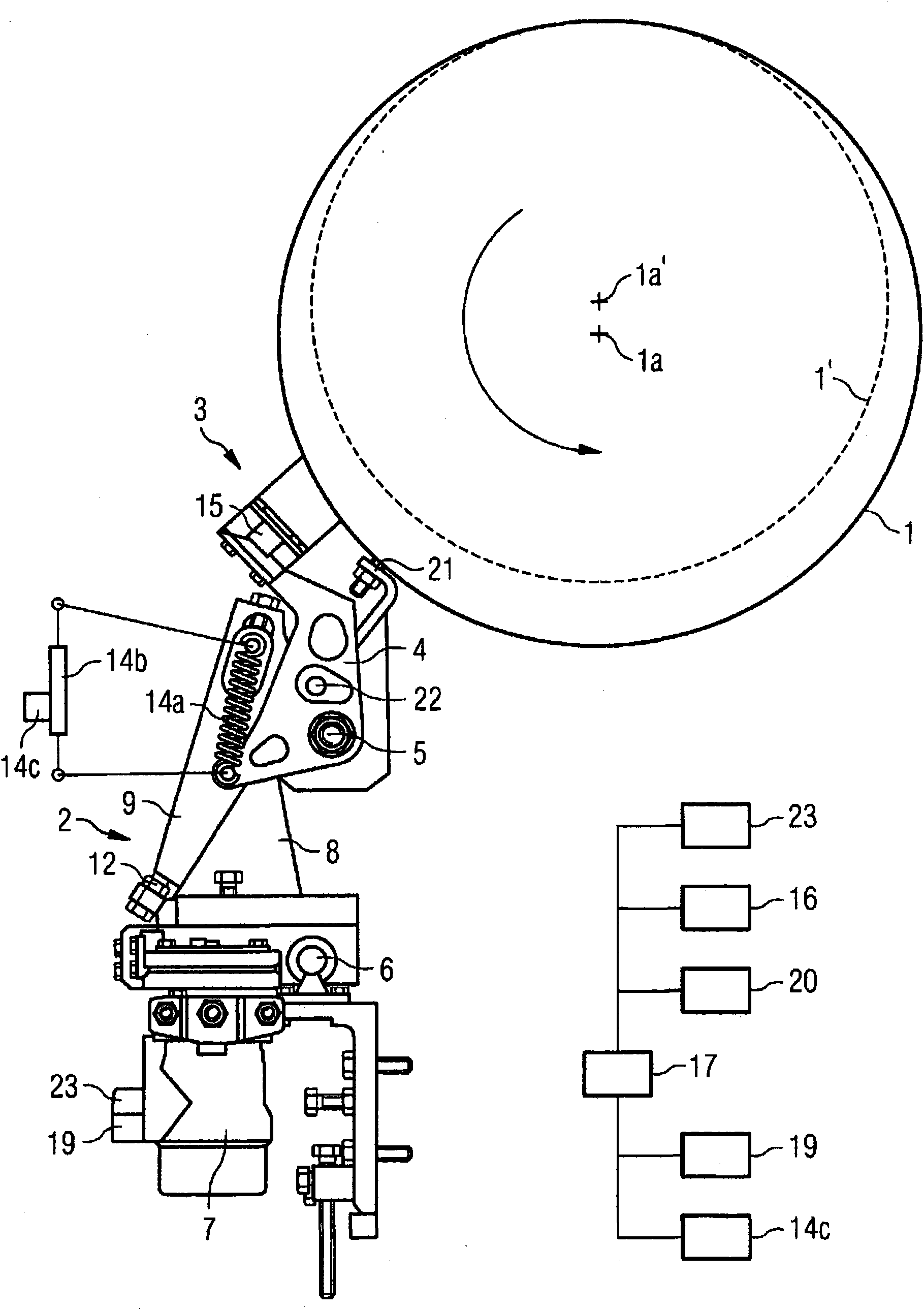 Method and device for cleaning the outer surface of roll or roller