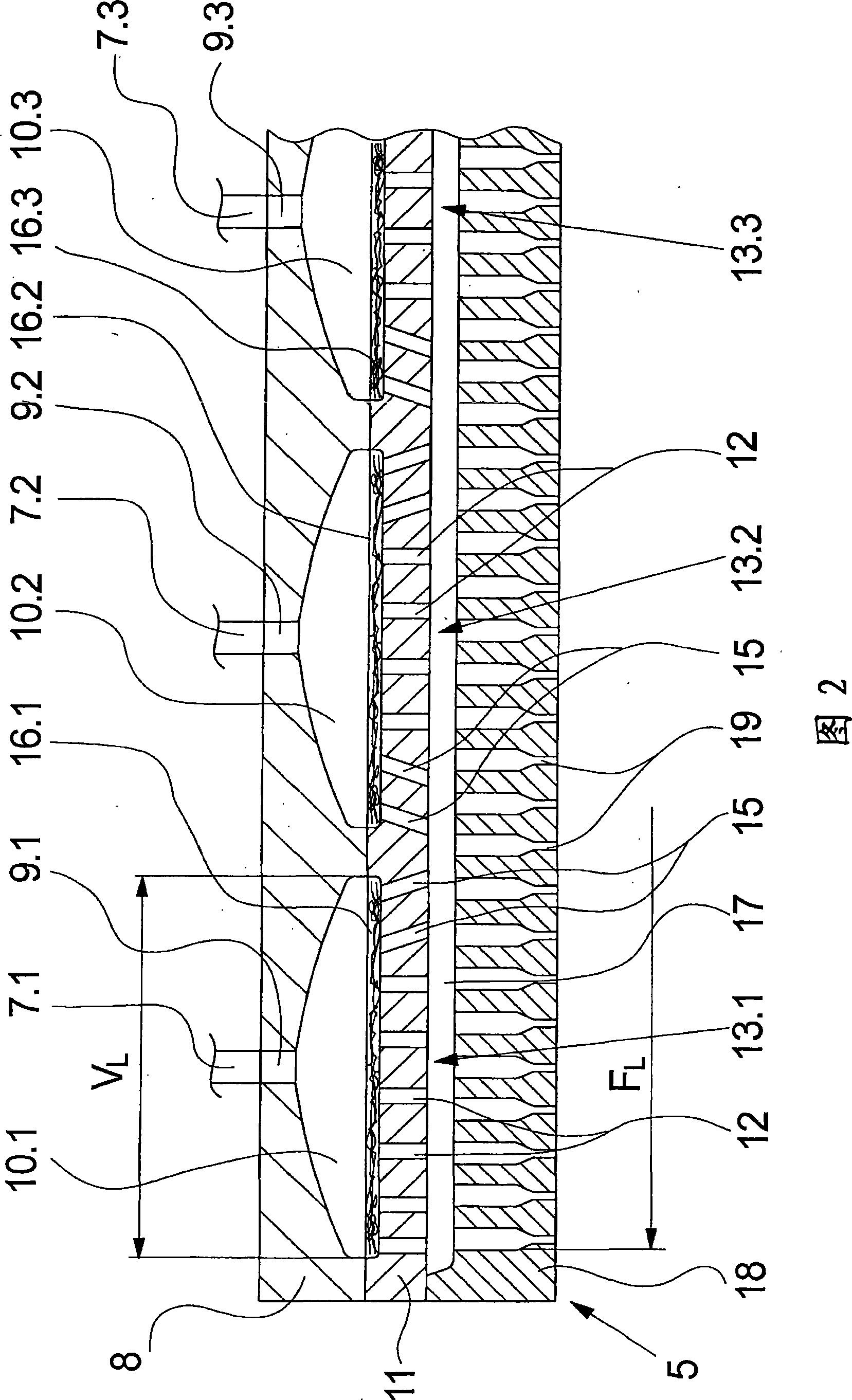 Device for melt spinning of a linear filament bundle