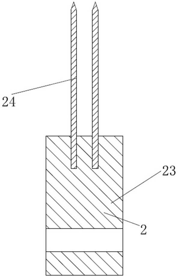 Equal cutting device for producing and processing copper-clad laminate