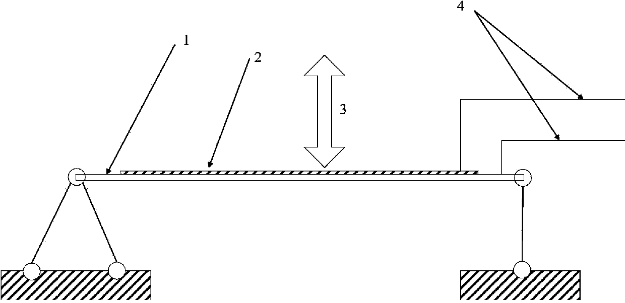 Piezoelectric energy trapping and detecting method based on external forced vibration