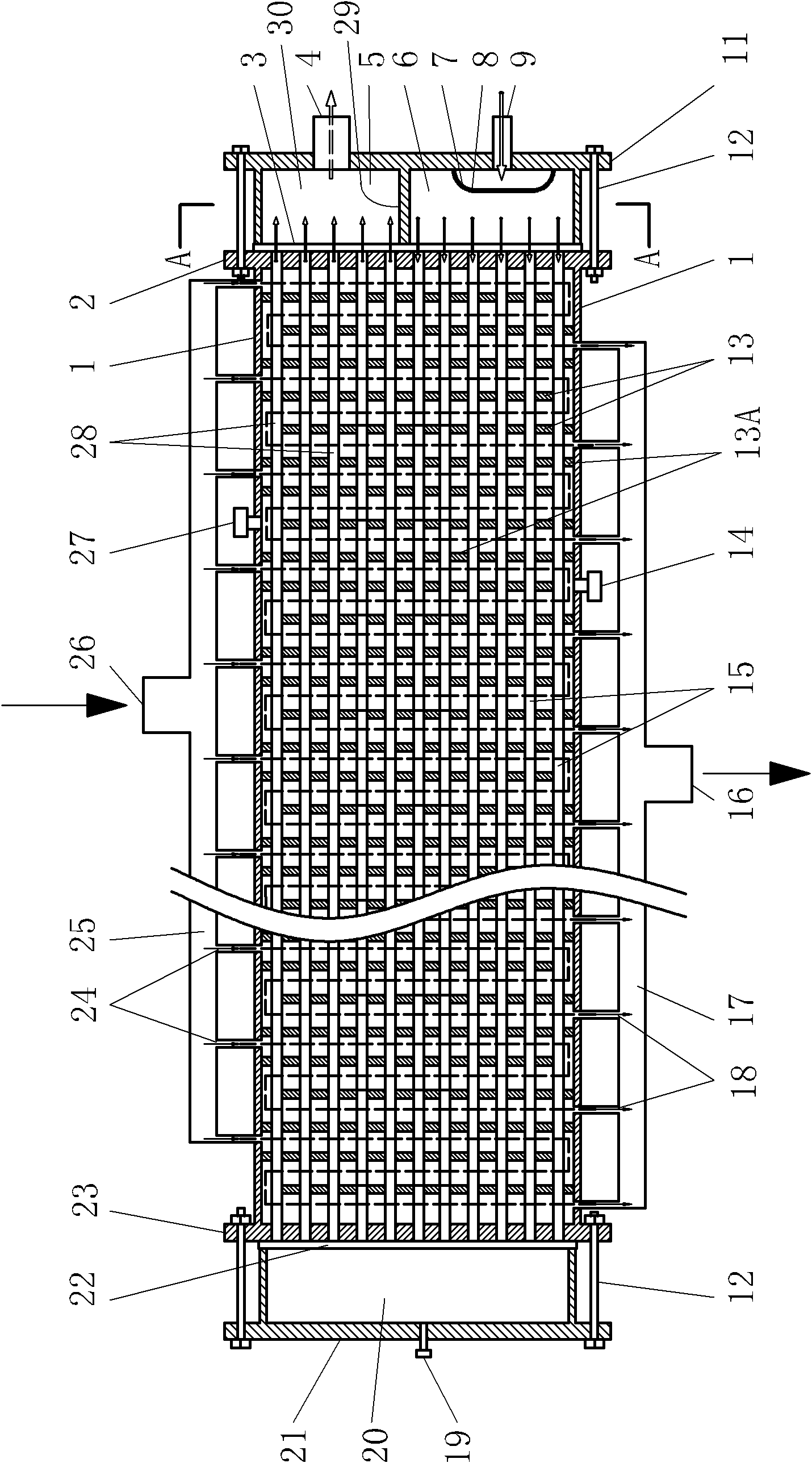 Ice crystal evaporator and ice crystal water cooling device producing from same