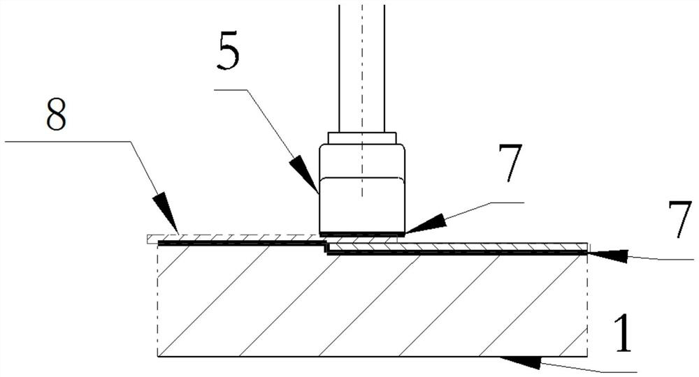 Accurate pressurizing gluing clamp