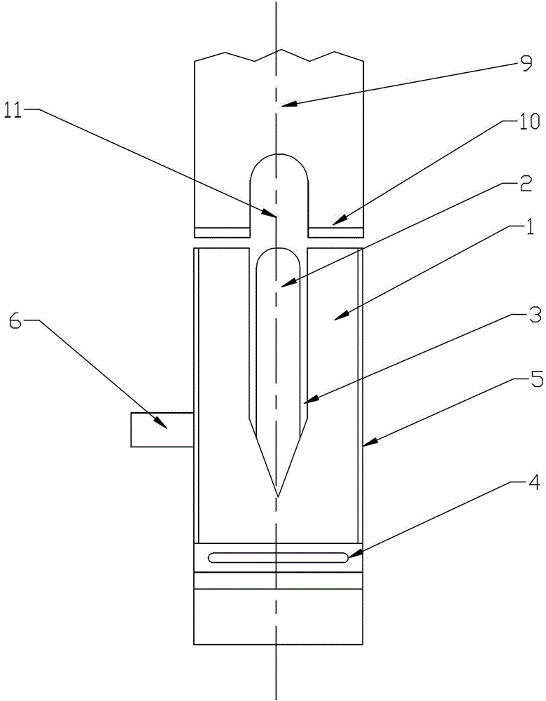 Automatic medicine discharging device for fragile medicines