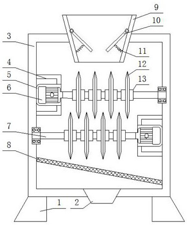 Raw material crushing device for fly ash bricks