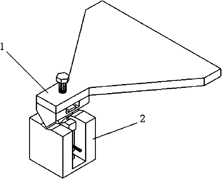 Liftable knife edge and knife rest device for weight adjustment