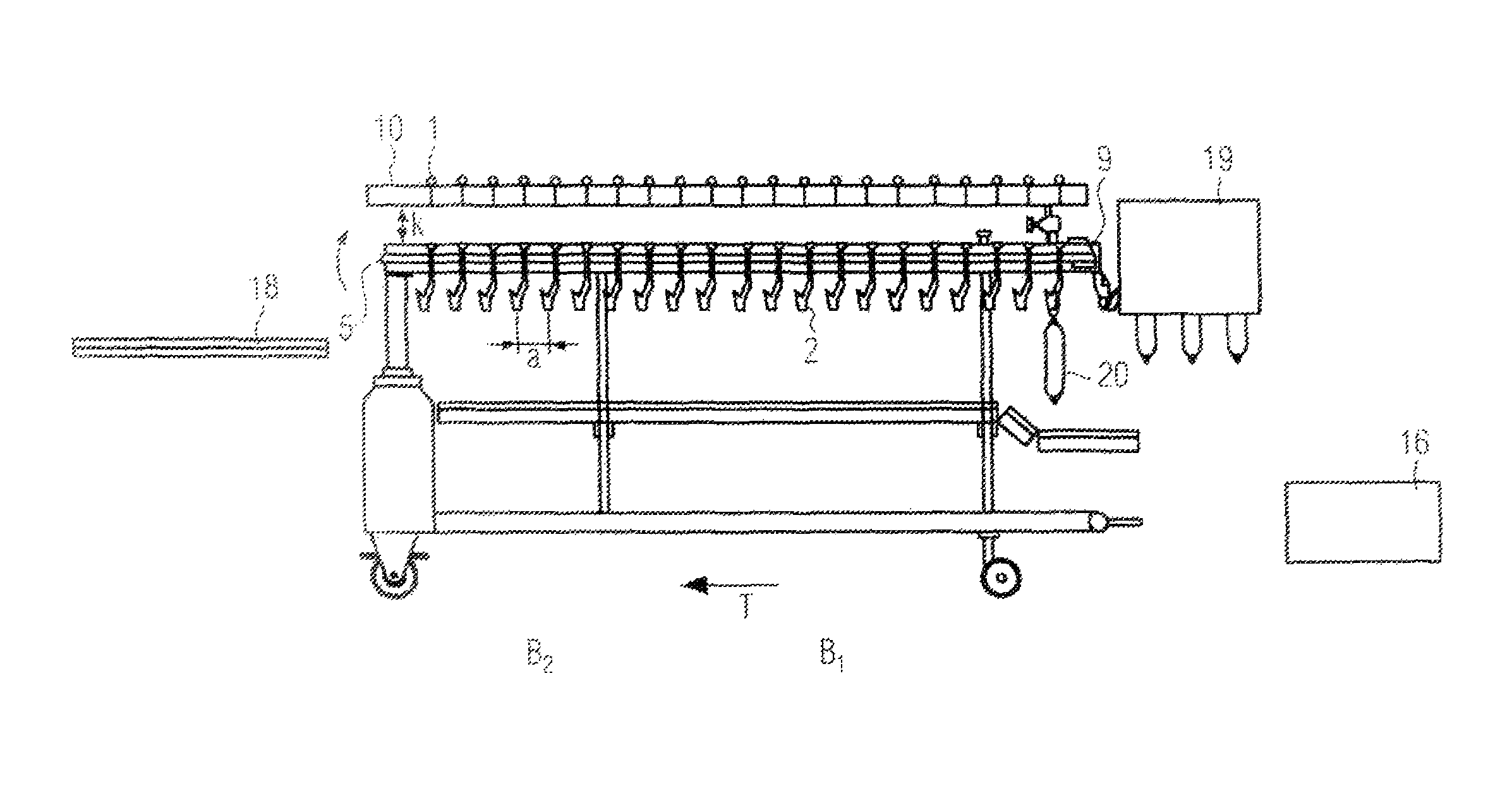 Suspension apparatus and method for suspending sausages, in particular sausage chains
