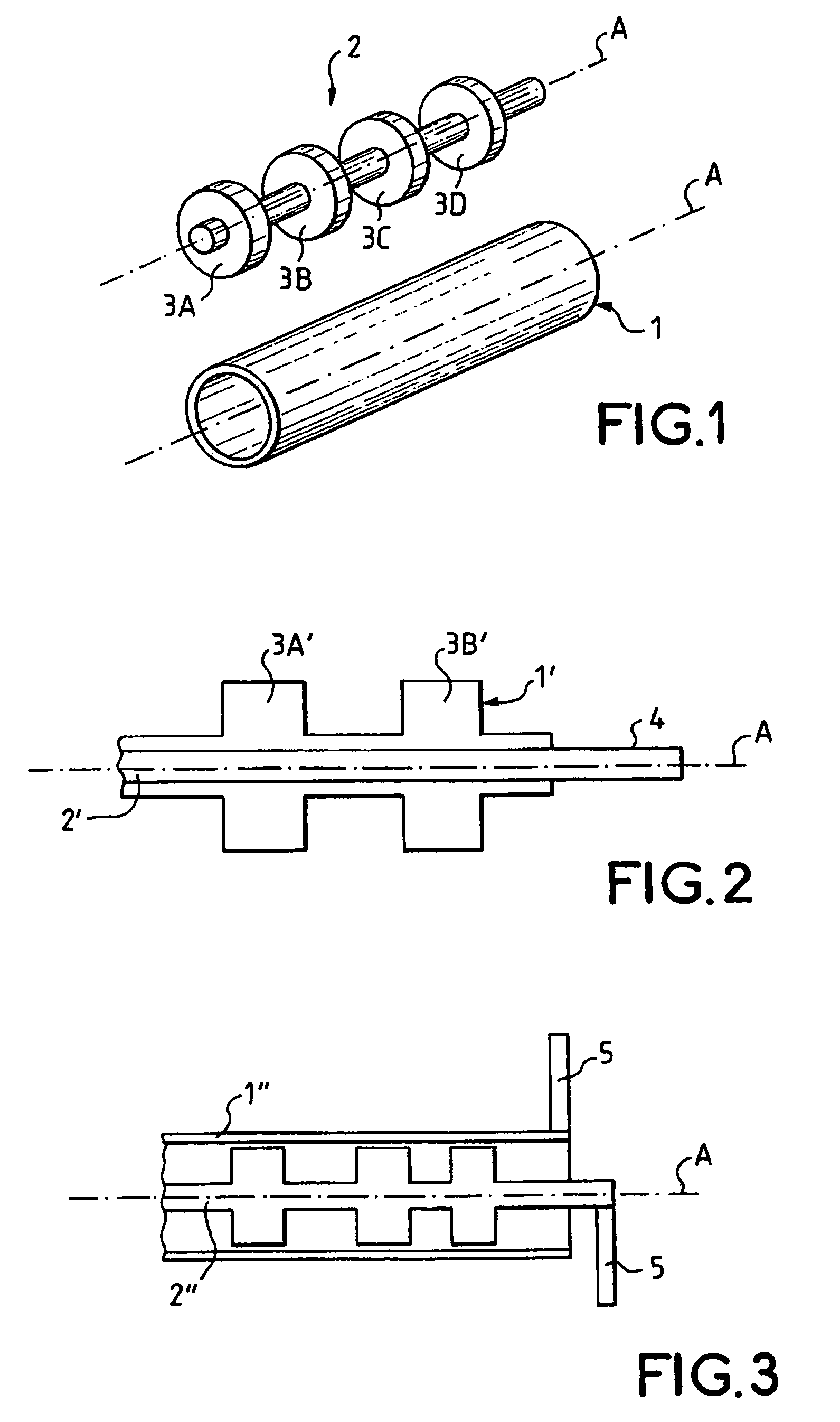 Microwave filter comprising a coaxial structure with a metallized foam having a periodic profile