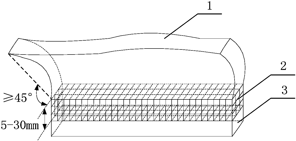 Auxiliary supporting structure capable of inhibiting thin-wall structure from deformation
