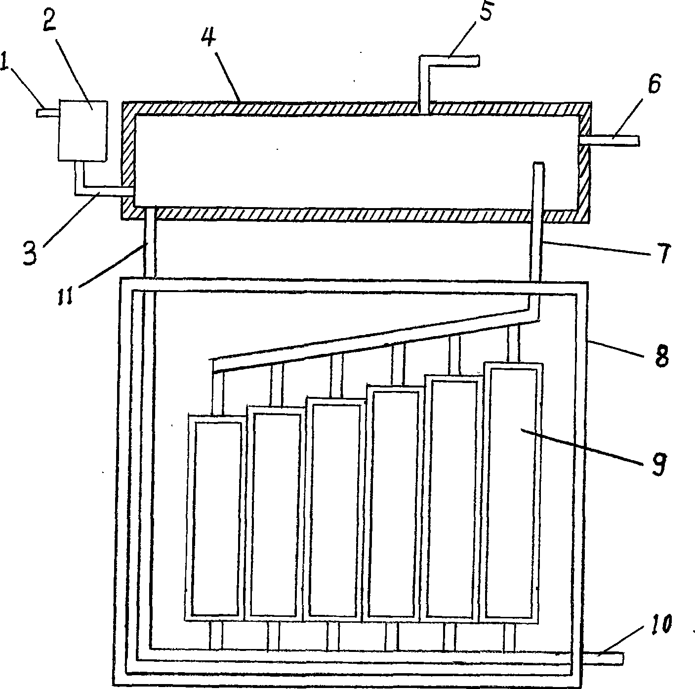 Sheet type solar water heater