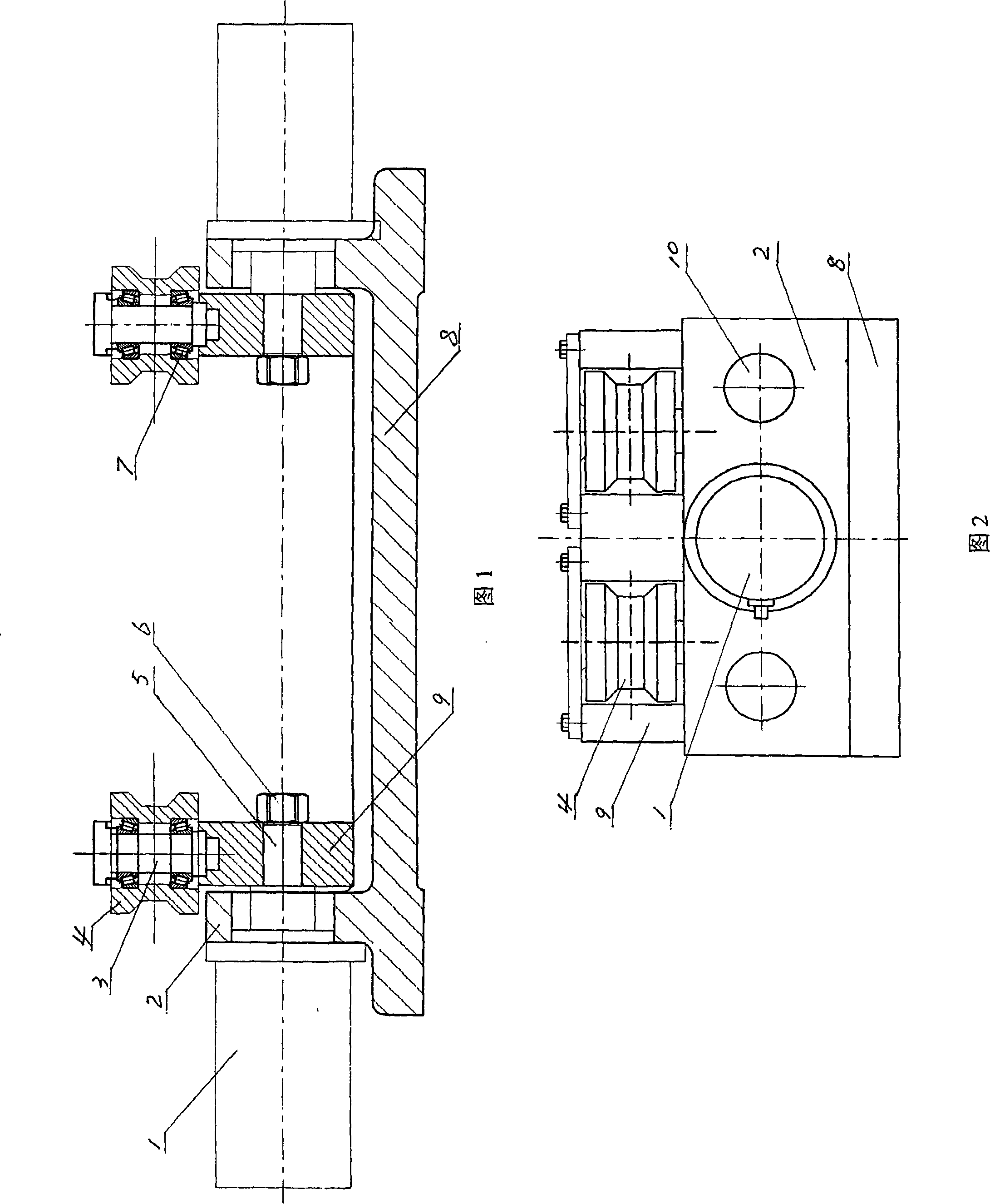 Hydraulic centering device