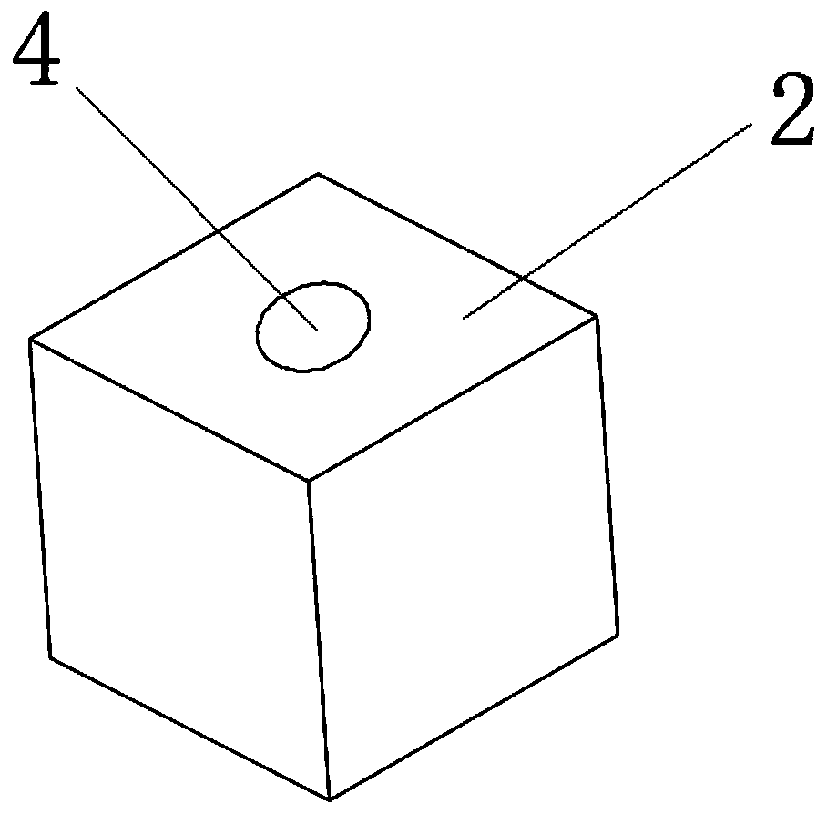 Brick capable of using salt-containing aeolian sand as raw materials and preparation method thereof