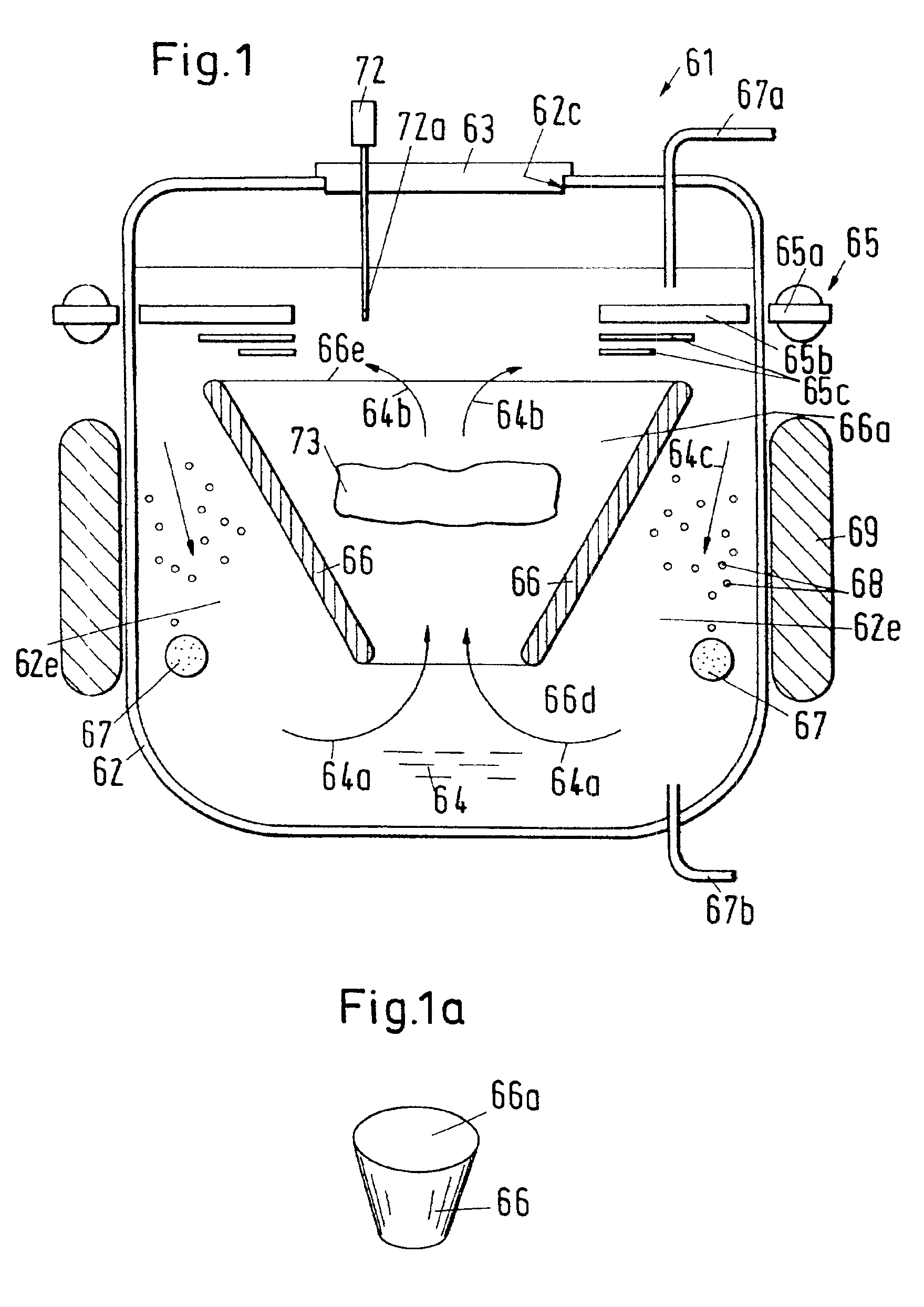 Bioreactor and method for fluidly suspending a product