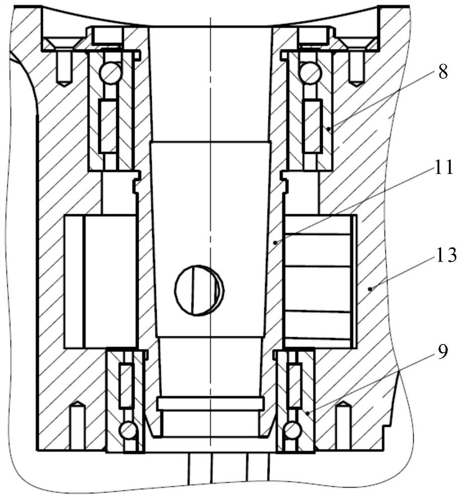 Bearing installer of small cabin and method for installing bearing by adopting installer