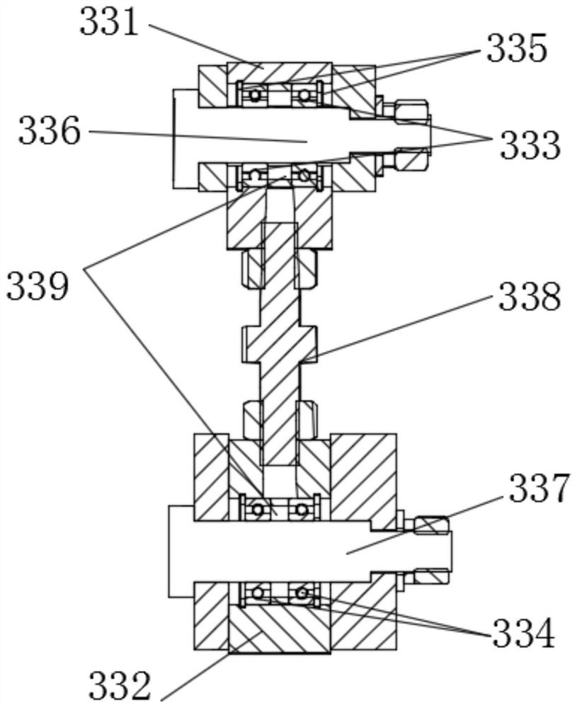 Forming device and packaging machine comprising forming device