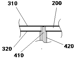 Circular polarization crossed dipole antenna and manufacturing method thereof