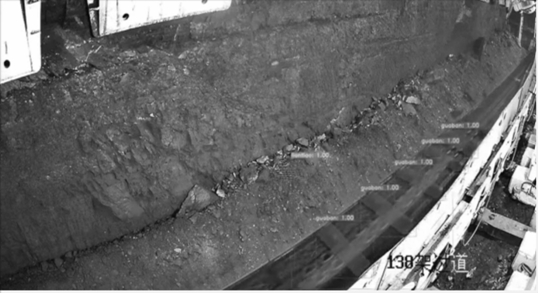 Scraper conveyer component fault identification method and device based on CV algorithm