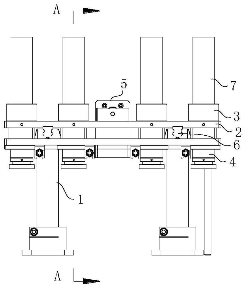 Material feeding device