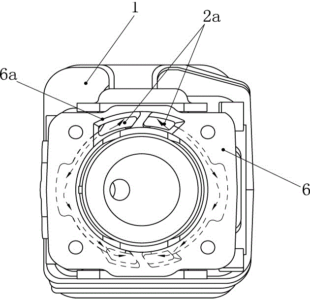 Closed scavenging channel with cylinder body for two-stroke engines