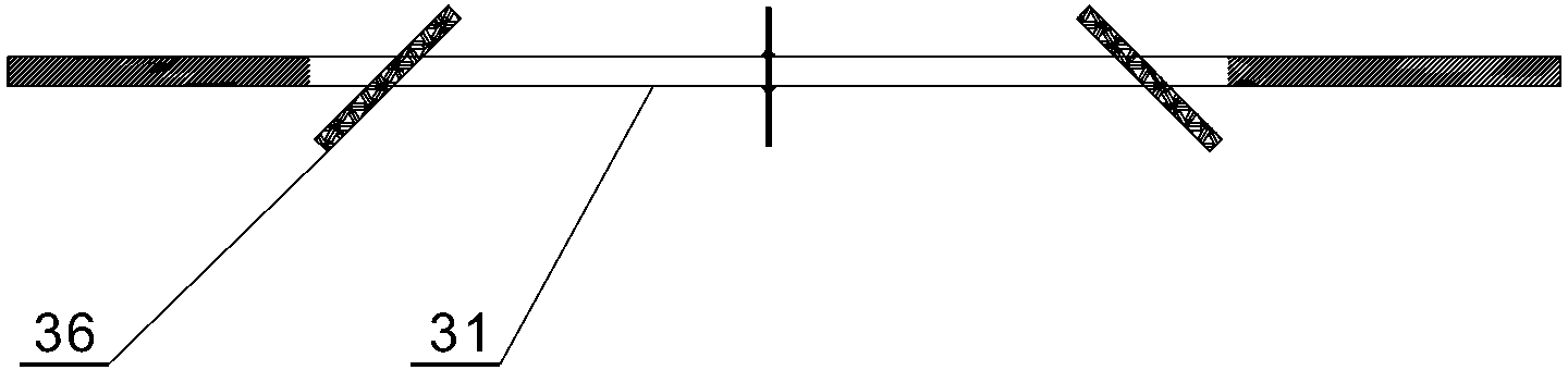 Mould supporting method for trapezoid cross section base of shear wall