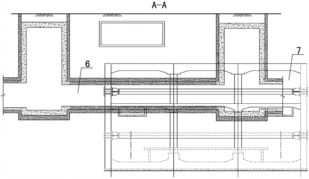 Bearing platform for heating pipe channels to stride reserved subway station and construction method thereof