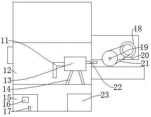 Adjustable type forming device for rubber conveying belts