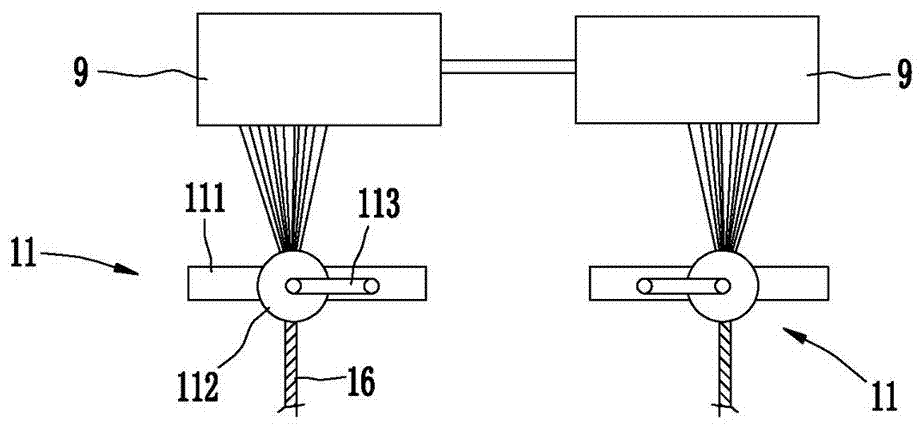 Slotted negative-pressure disc-type multi-cluster spinning method and spinning mechanism