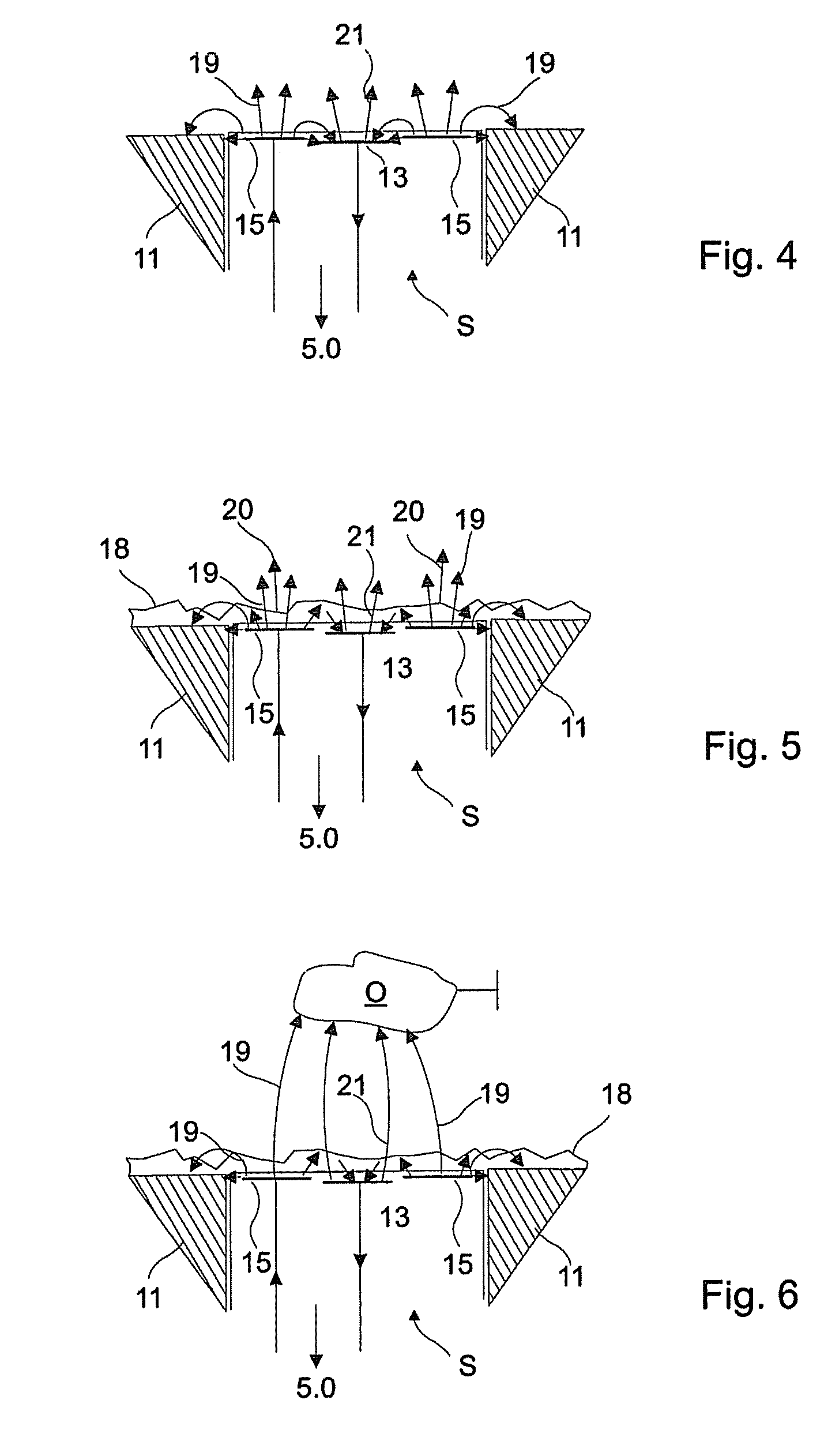 Apparatus for capacitively measuring changes