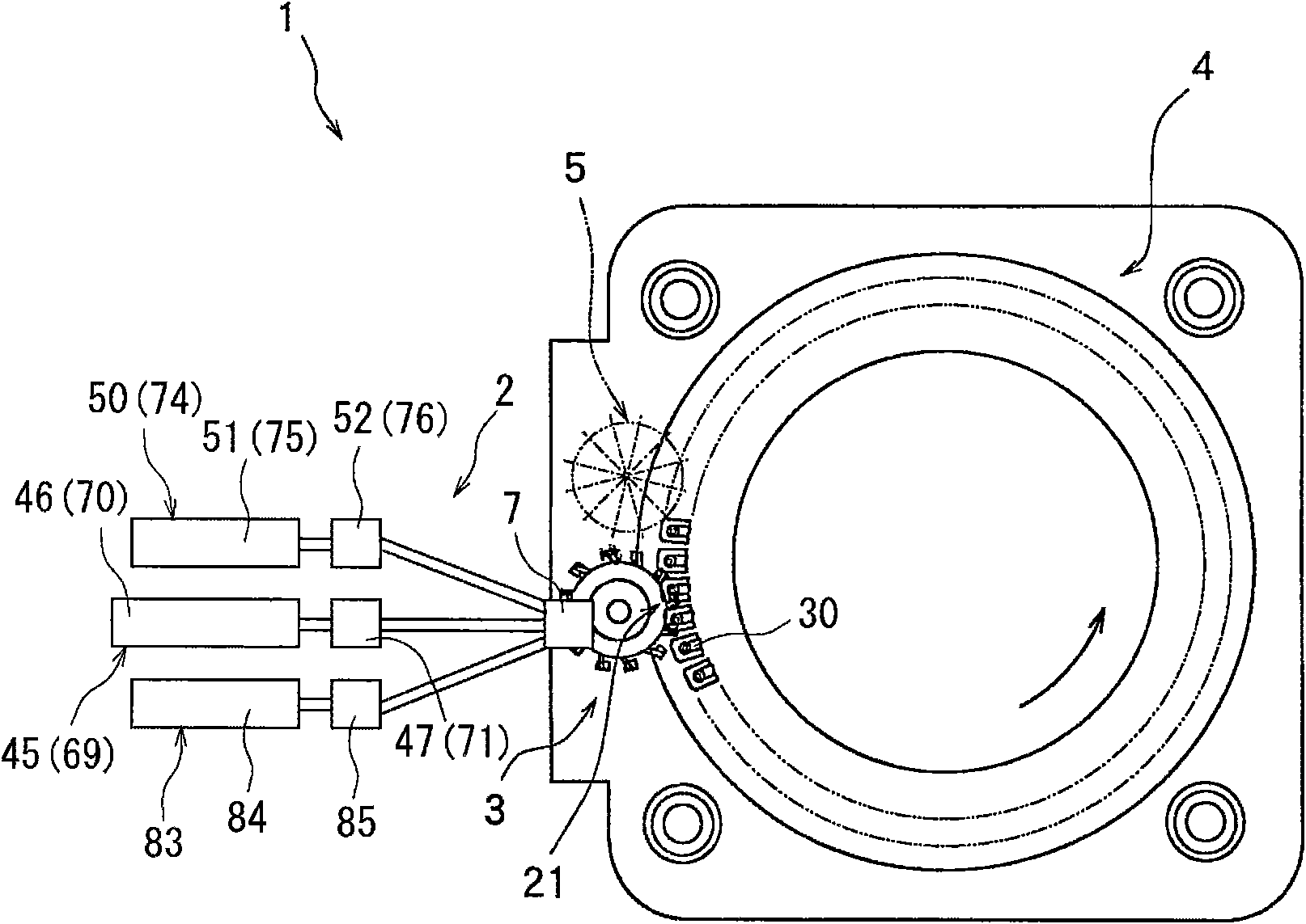 Die head for forming multilayered resin and extruder having the same