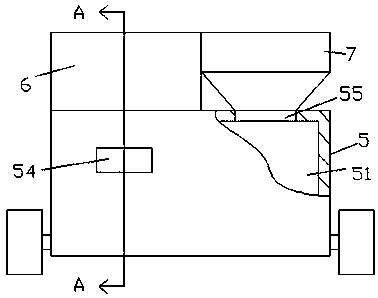 Caking fertilizer crushing device for agricultural industry