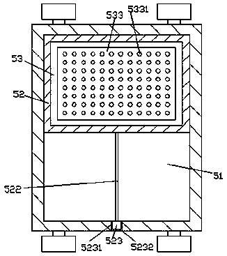 Caking fertilizer crushing device for agricultural industry