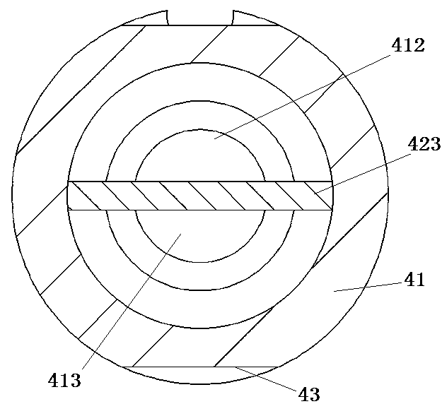 A self-cooling conductive contact piece and connector