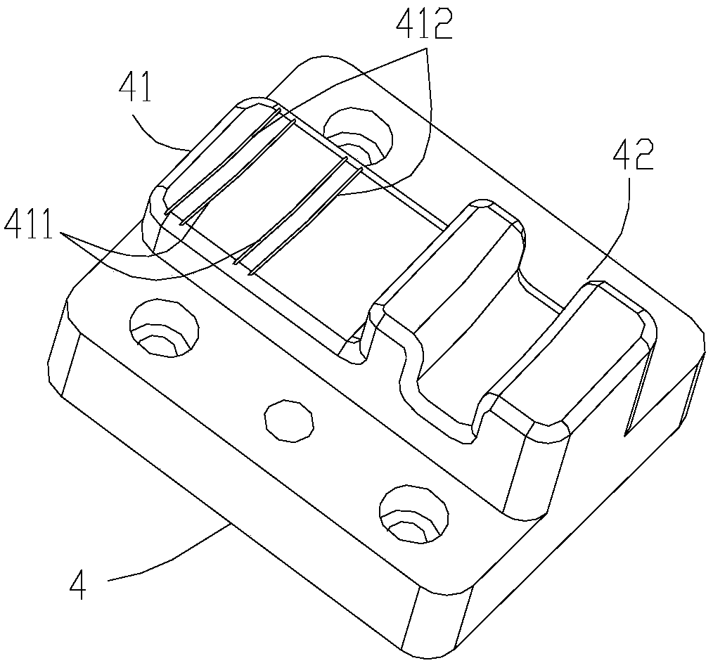 A detection device for a light guide strip of an automobile lamp