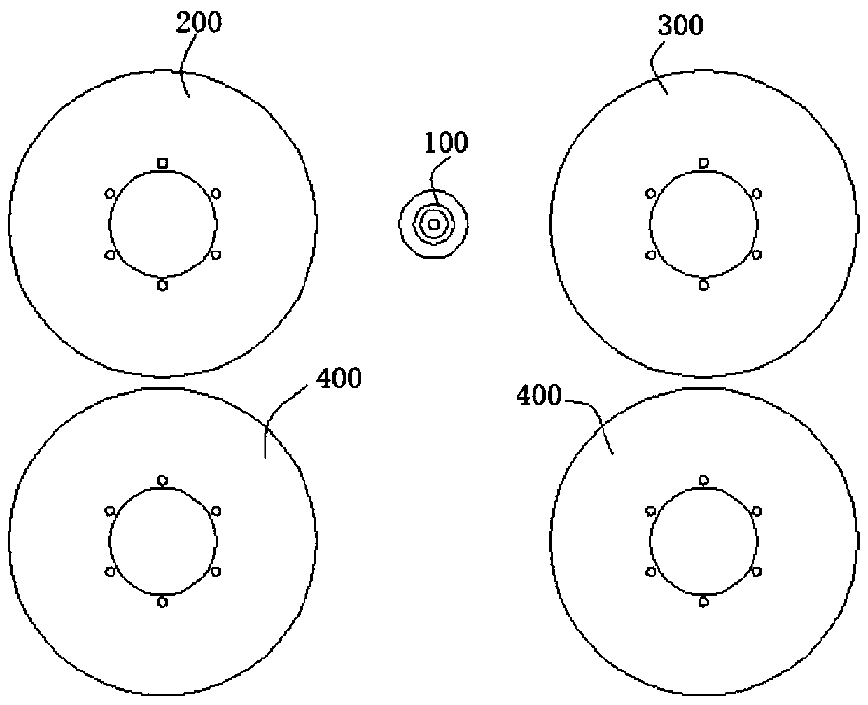 A coreless spinning processing method of a large-scale multiple-diameter variable hollow shaft