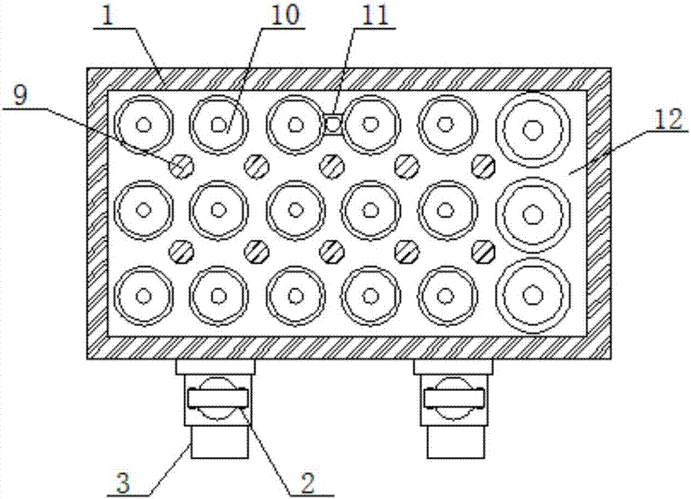 Special tool for removing labels