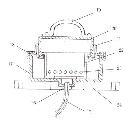 Emptying water drain valve of solar water heater and pneumatic clutch switch thereof