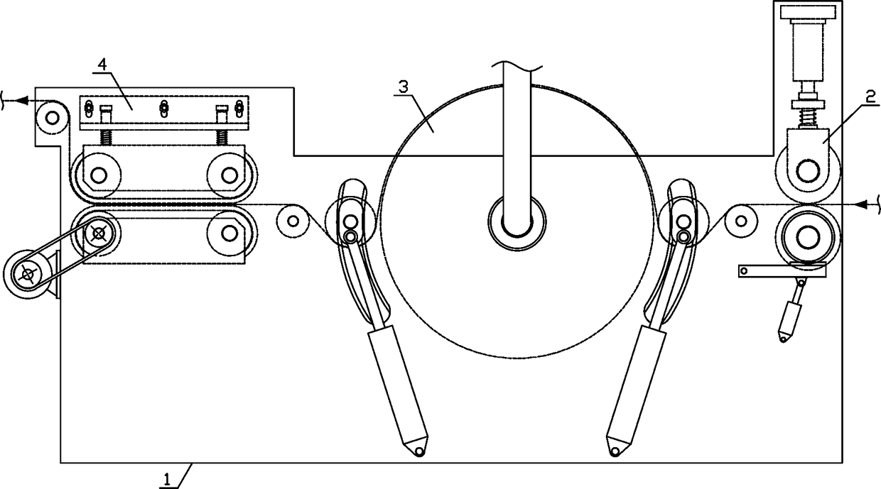 Yarn conveying and pulling mechanism