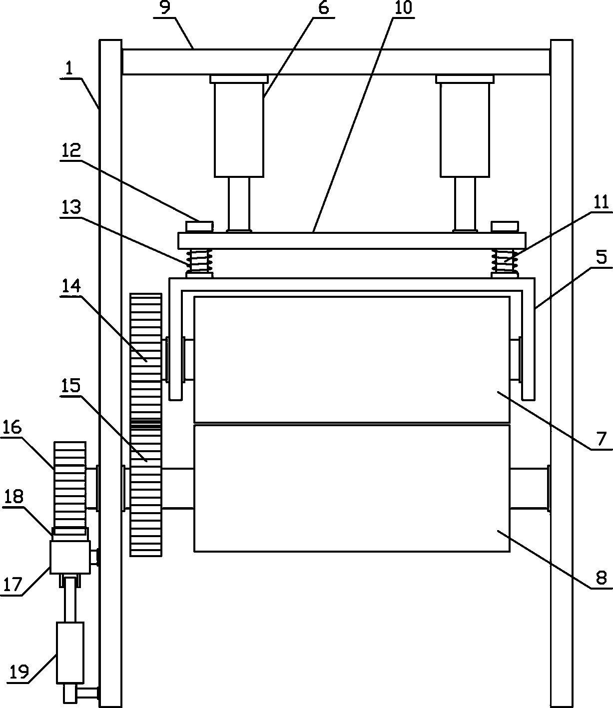 Yarn conveying and pulling mechanism