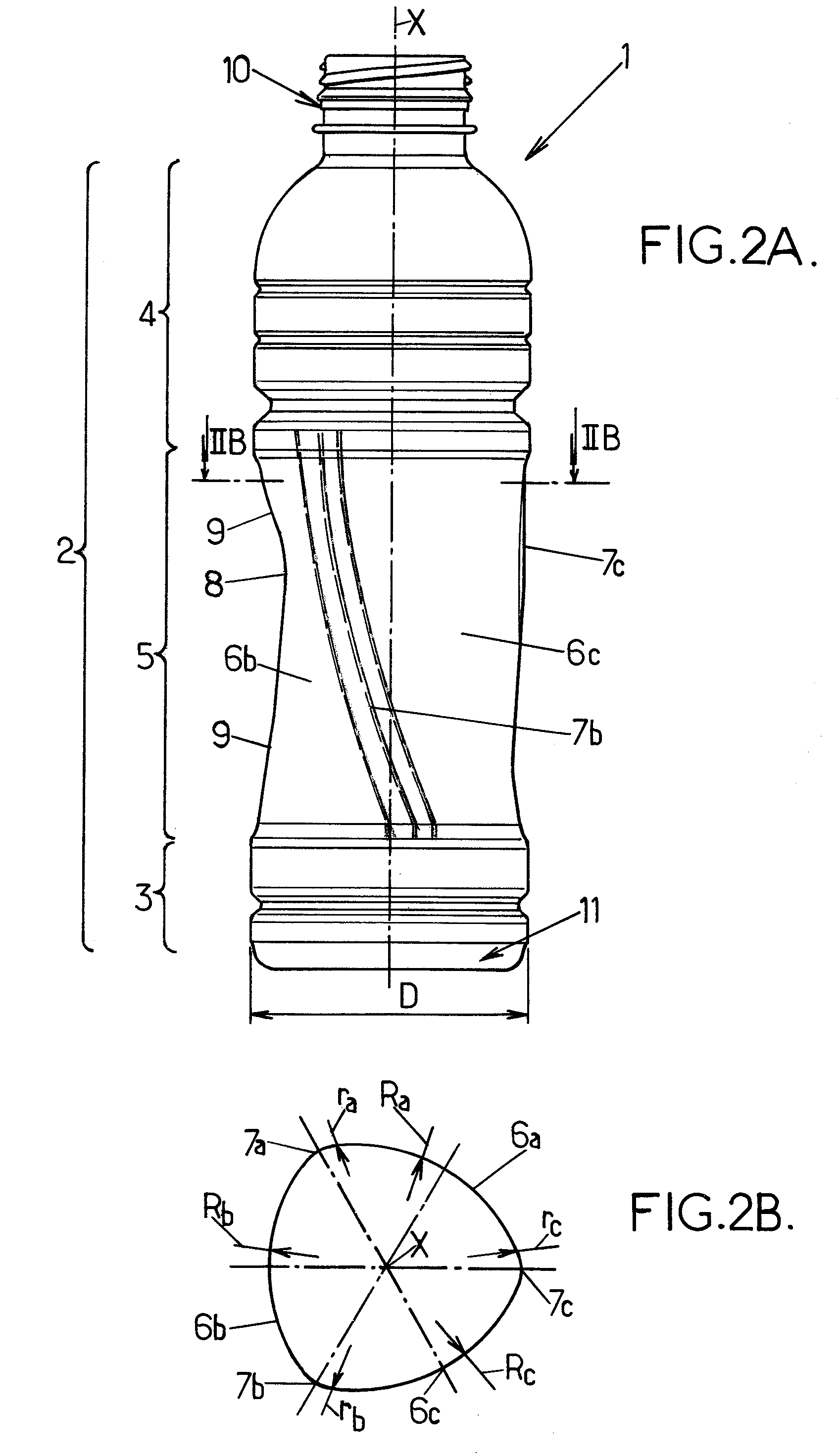 Thermoplastic container, in particular a bottle, having a partially prismatic triangular body