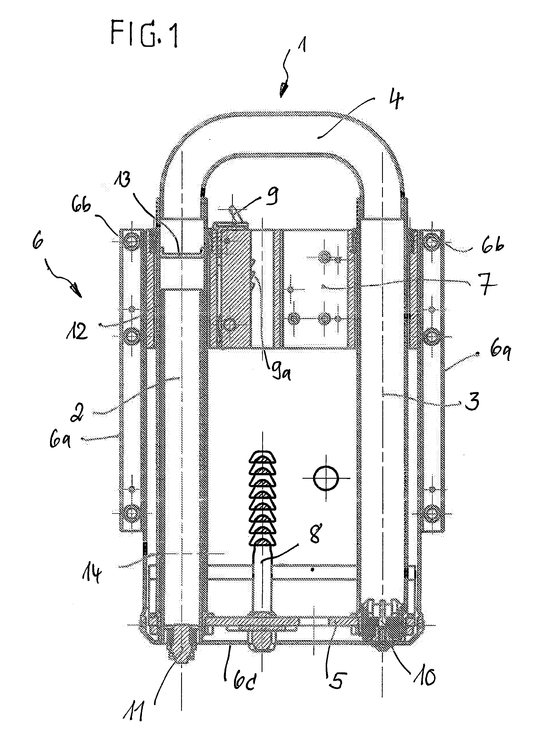 Protection device in motor vehicles for protecting individuals
