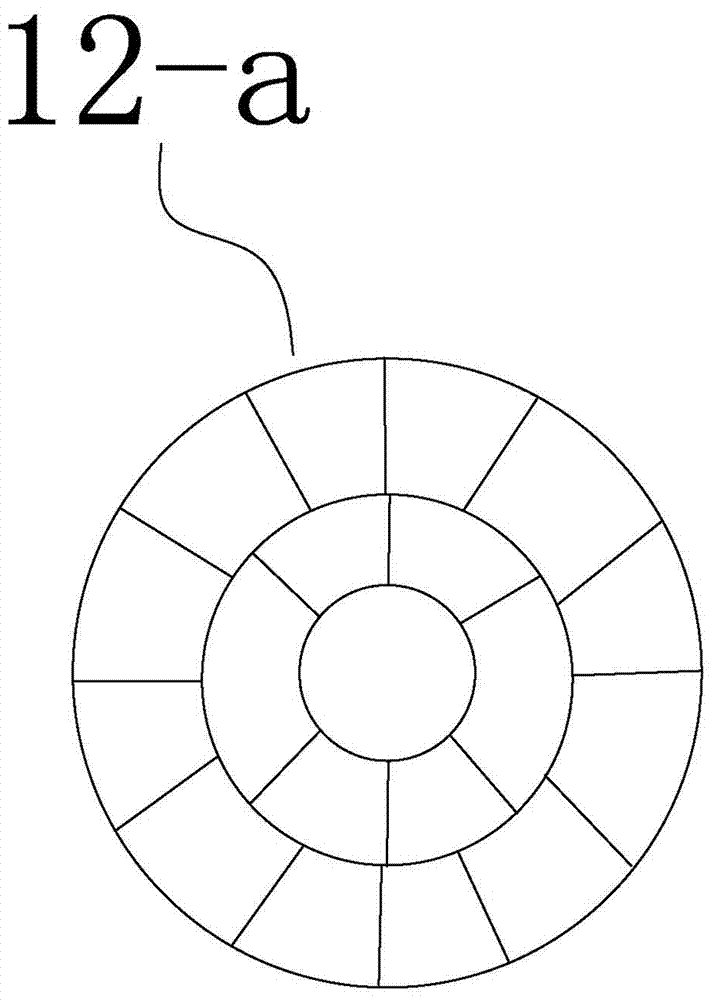 Treatment system for aquaculture wastewater with low carbon-nitrogen ratio and treatment method