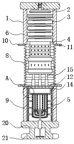 Raw material conveying device with leakage-proof function for mask processing