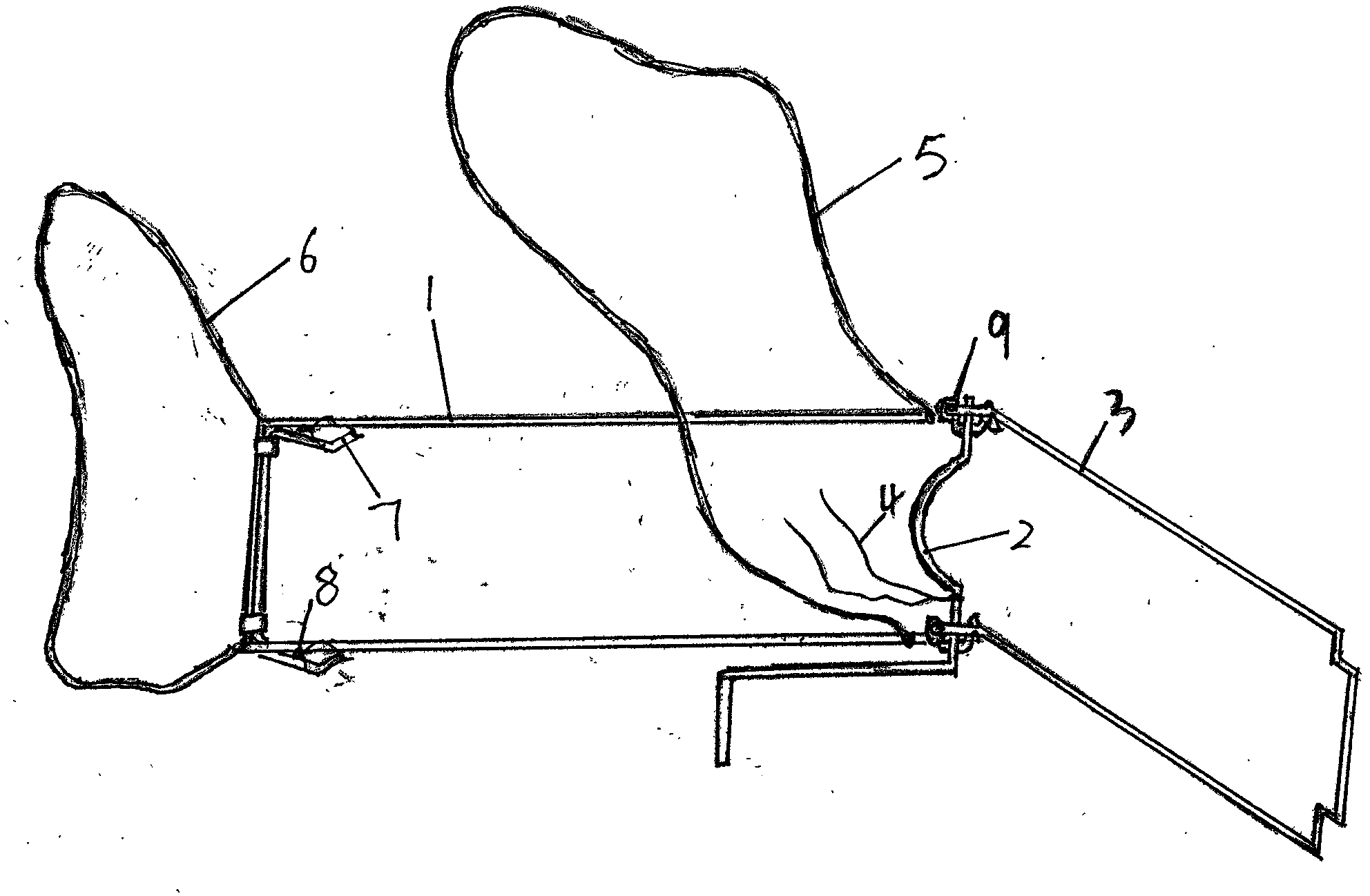 Waist-hung hand-operated pipe coiling device