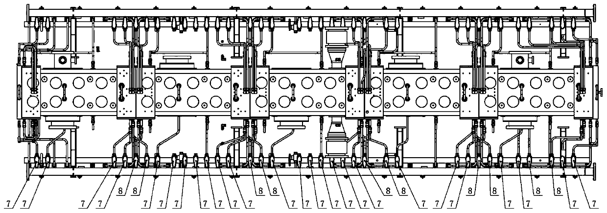 Water distribution system of four-wing radio frequency quadrupole field accelerator cavity