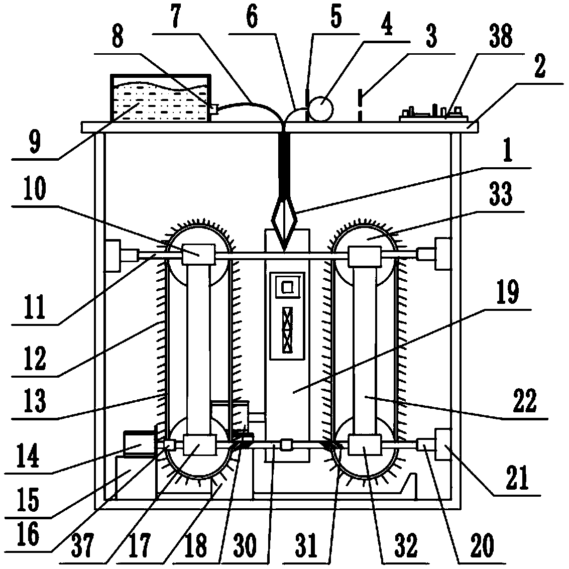 Device for removing fish scales and cleaning fish bellies