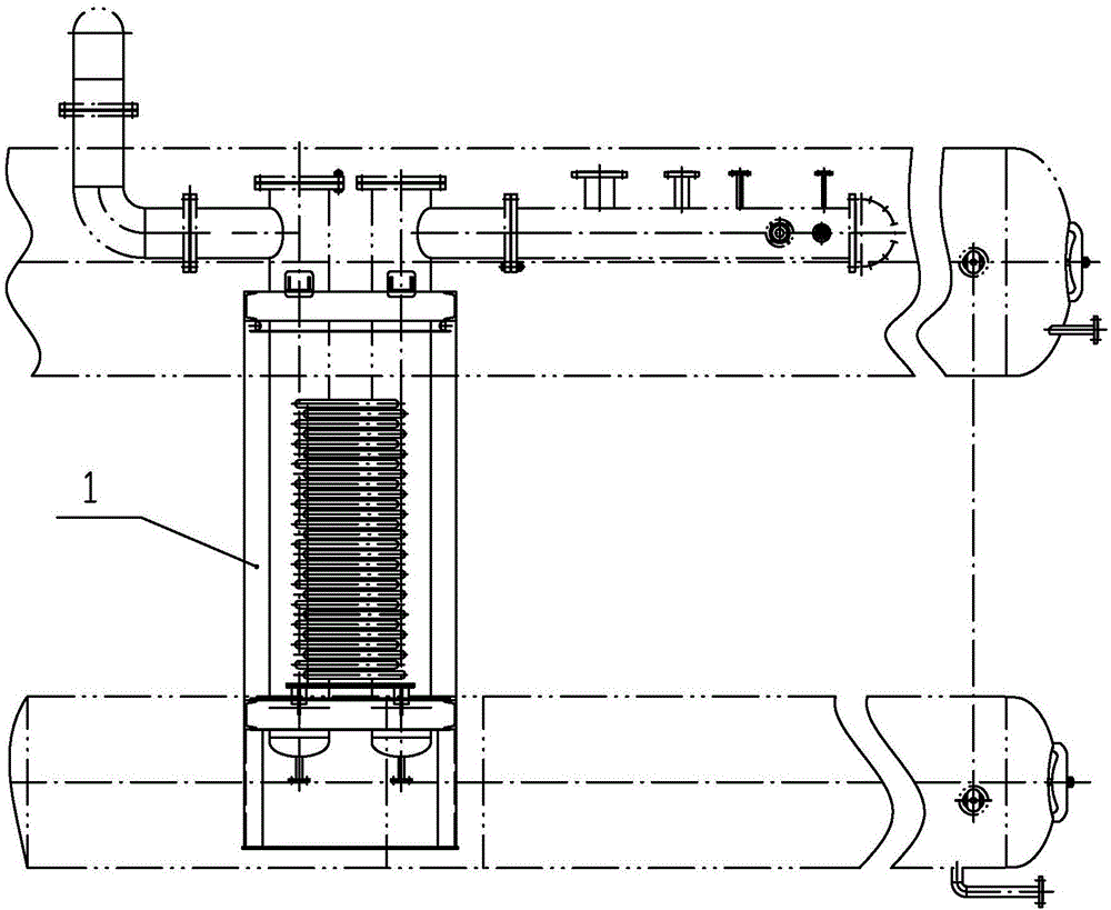 Superheater protecting device with thermal expansion eliminating function