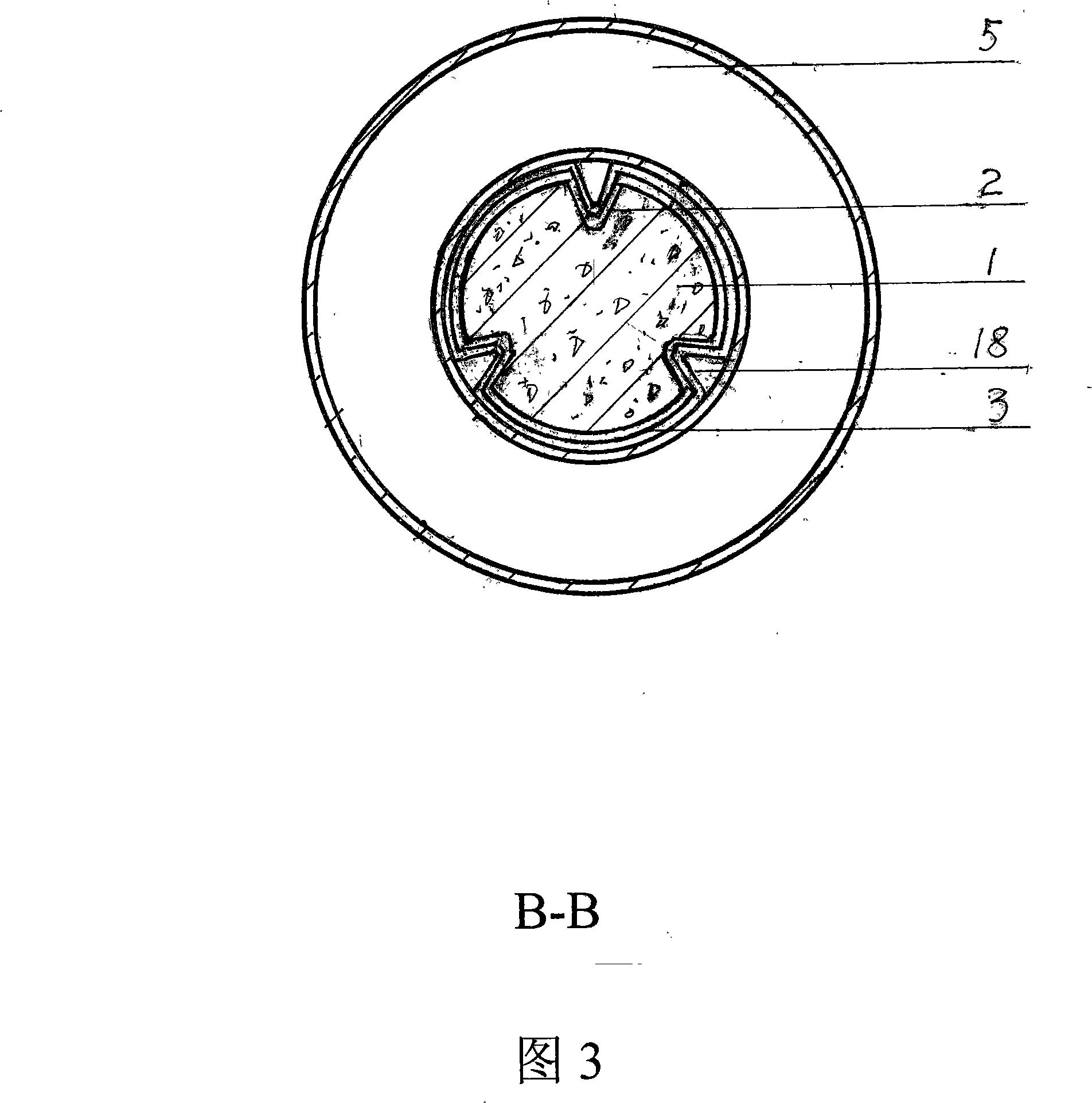 To-and-fro water pump type voltage transformation tidal power generating device