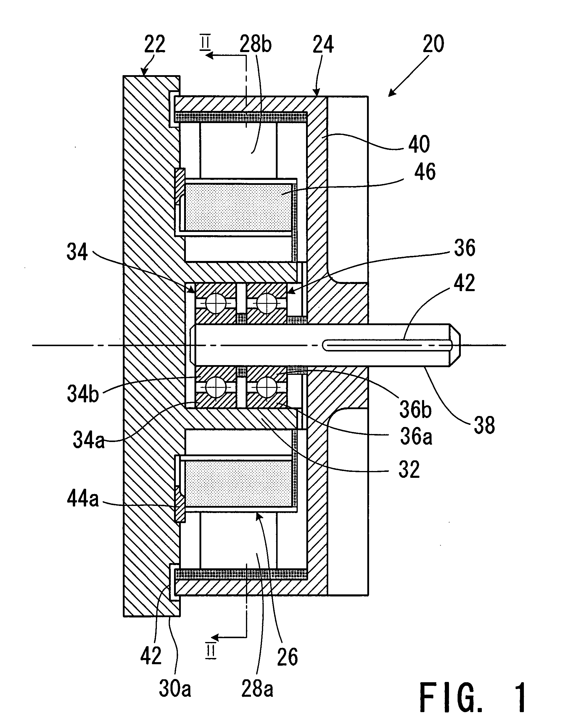 Apparatus for transforming inverse piezoelectric effect into rotary motion and method of manufacturing aforementioned apparatus