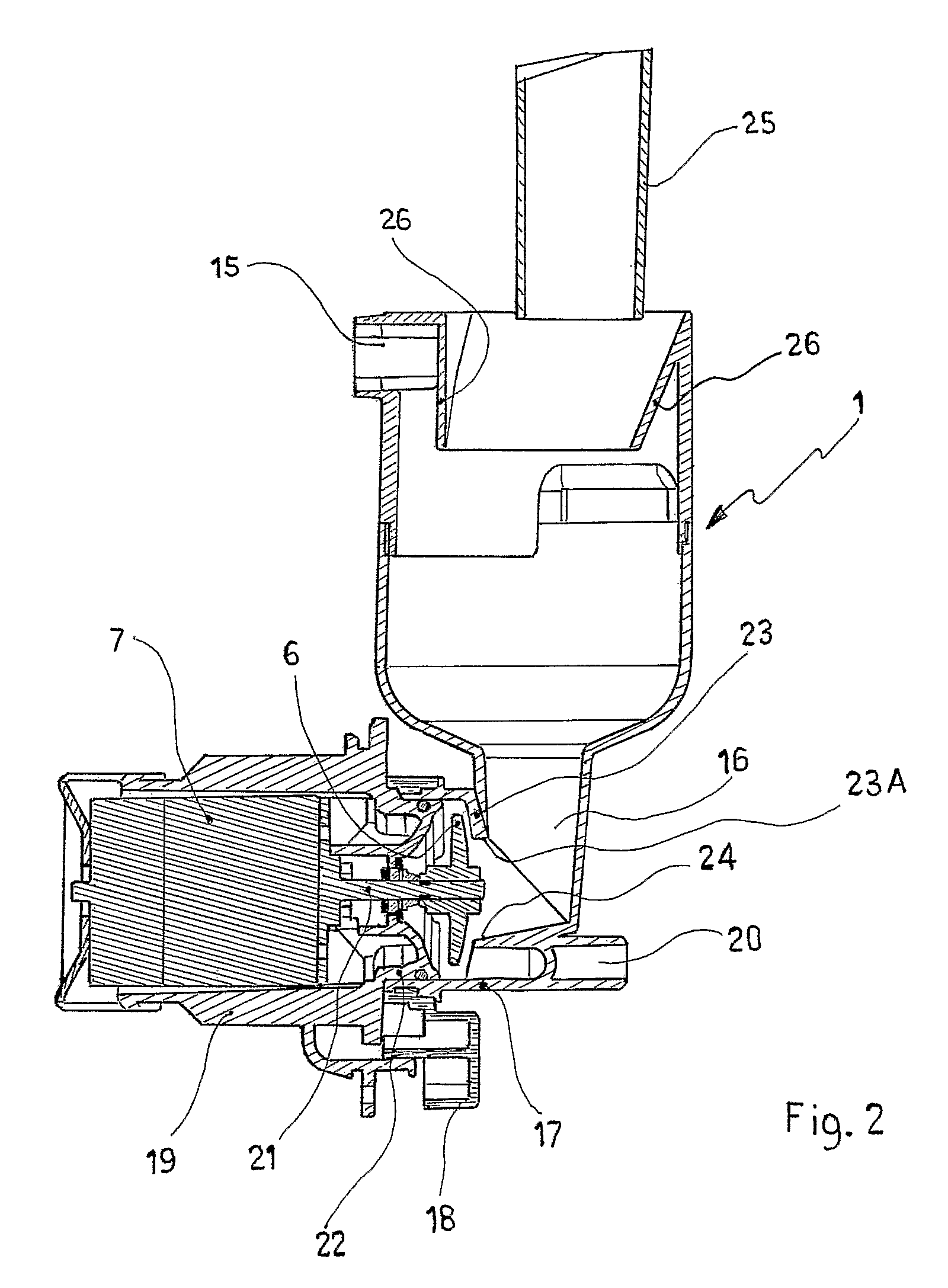 Method and apparatus for preparing beverages from soluble products