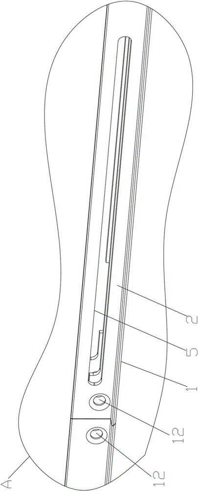 Middle frame of display device and display device