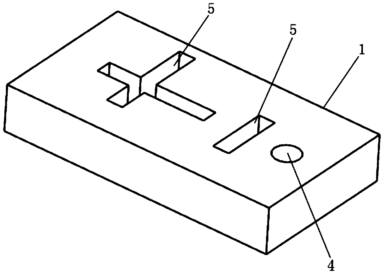 Capacitive coupling structure of dielectric waveguide filter